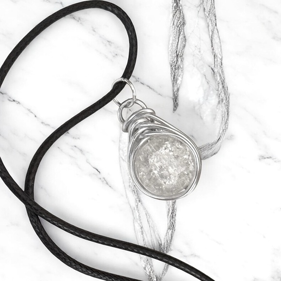 5 For $25💫Wrapped White Crackled Glass Bead Pendant - Picture 1 of 3